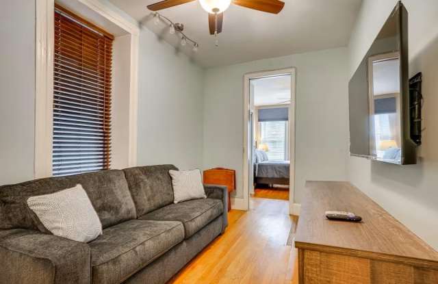 608 MADISON ST photos photos