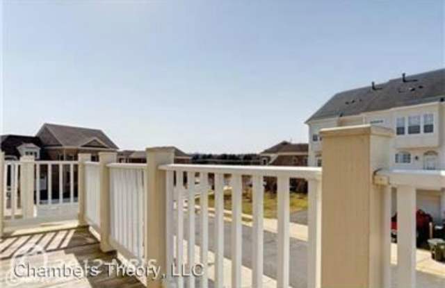 22993 EVERSOLE TERRACE Gallery 3