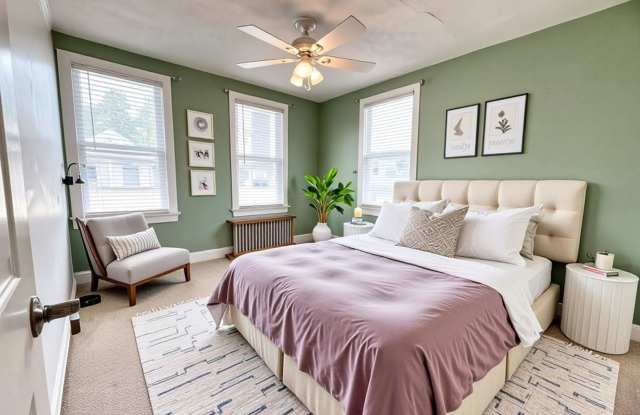 2 Bedroom 1.5 Bathroom with bonus room in Hershey! Gallery 3