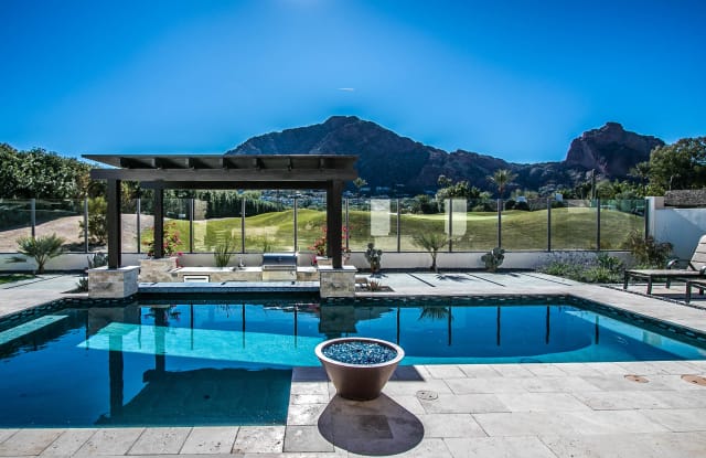 5587 E VALLEY VISTA Lane - 5587 E Valley Vista Ln, Paradise Valley, AZ 85253