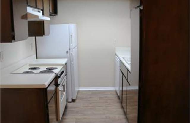 1316 North Albert Pike Ave - A Gallery 4