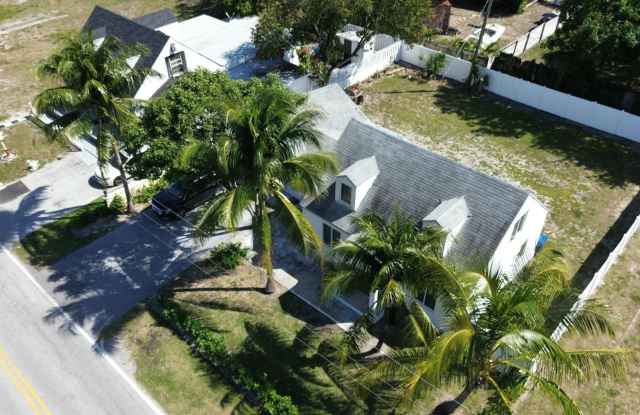 87 Silver Beach Road photos photos