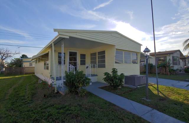 Affordable 3 bed/ 2 bath Mobile Home Available NOW! photos photos