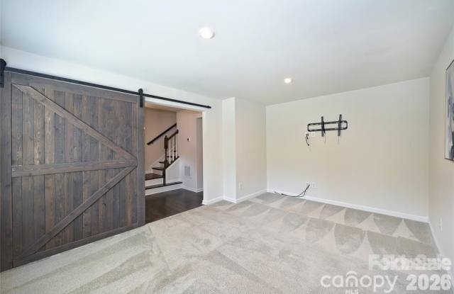 3612 Speer Boulevard Gallery 4
