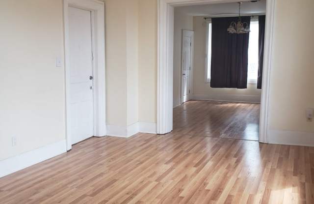 1546 West North Avenue Gallery 2