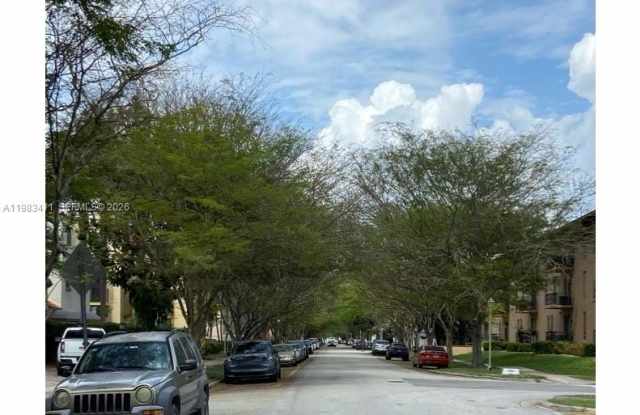 1300 Salzedo St photos photos