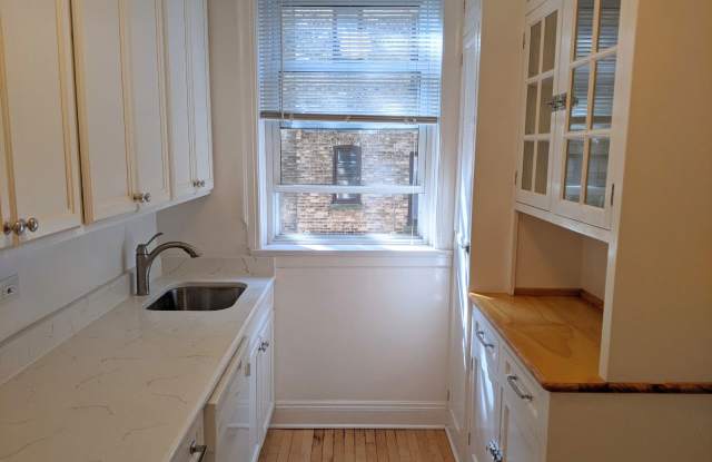 1135 Maple Avenue Gallery 3