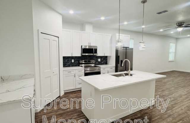 6065 Vermont Avenue Gallery 3