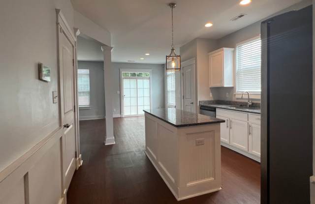 Single Family Home in Hampton Gallery 4