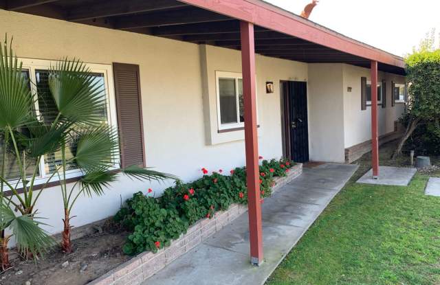 Contemporary Home with a pool near Bullard High School Fresno, CA - 1141 West Barstow Avenue, Fresno County, CA 93711