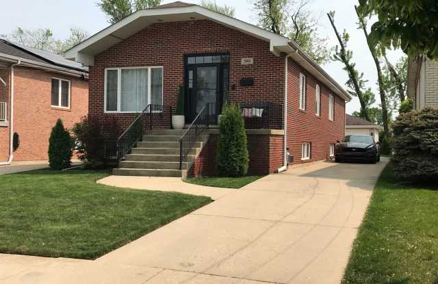 Raised Ranch 2BR UP/2BR DOWN 3 FULL BATHS 2CG photos photos Raised Ranch 2BR UP/2BR DOWN 3 FULL BATHS 2CG photos photos