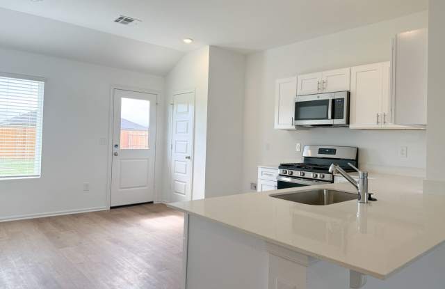 $1000 OFF FRIST MONTHS RENT | 2026 New Build | Be the First Tenant! Gallery 1