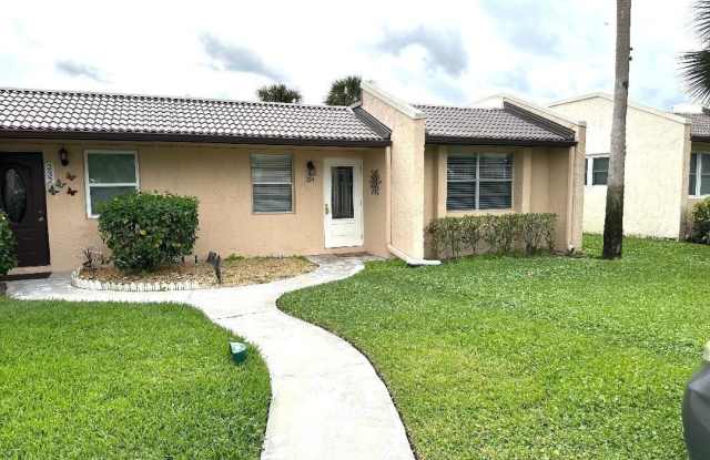 234 Lake Meryl Drive photos photos