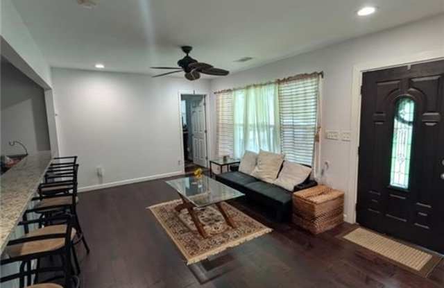 3221 Bobolink Drive Gallery 2