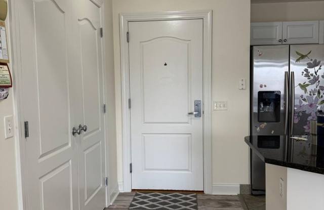 Stylish 2BR Condo in Braintree photos photos