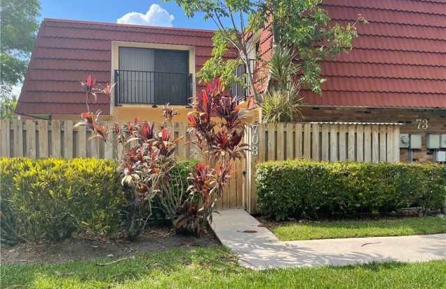 703 NW 98th Cir - 703 Northwest 98th Circle, Plantation, FL 33324