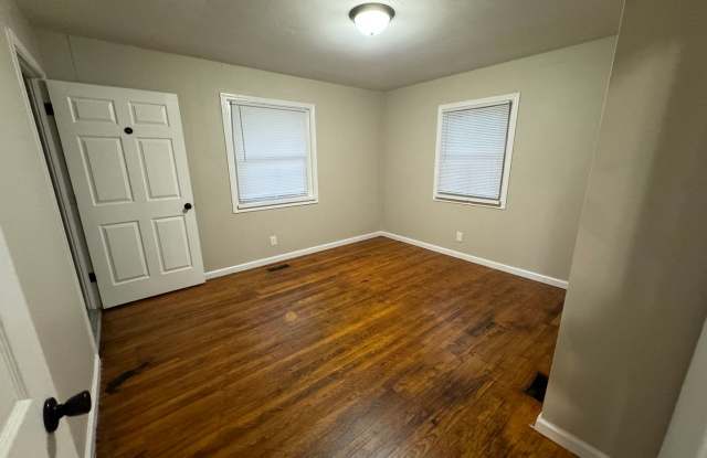 3 Bedrooms, 1.5 Bath Home in South Bend IN. ACCEPTING SECTION 8 Gallery 4