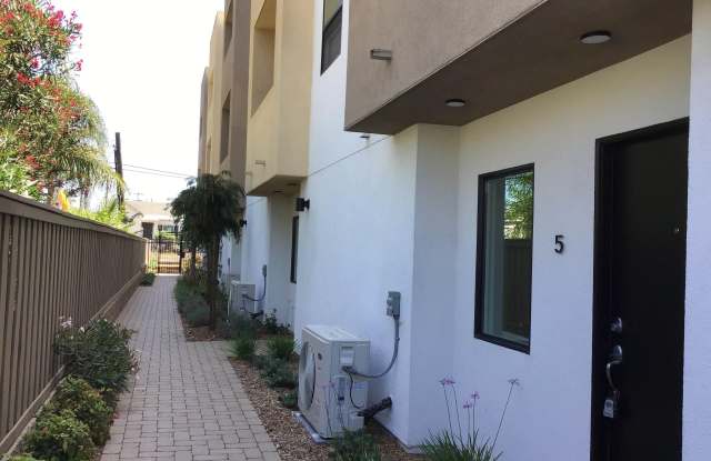 4464 Ocean View Gallery 2