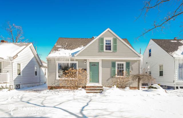 1557 Woodrow Avenue photos photos