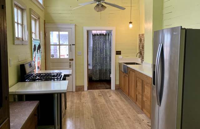 2433 Chartres St photos photos