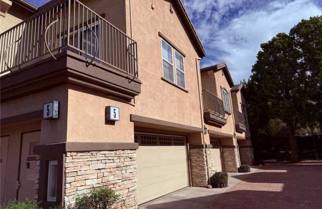 7353 Ellena W photos photos