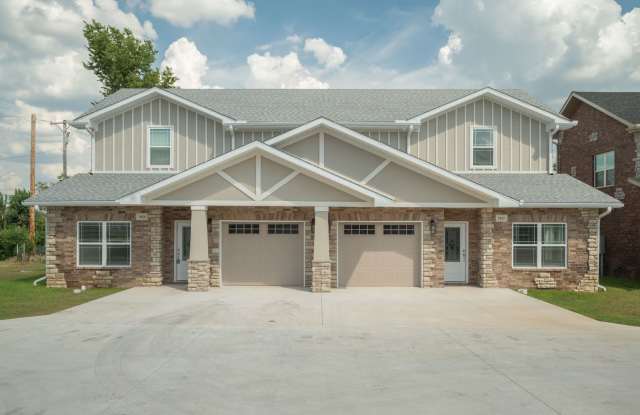 Brand New 2-Bed/3-Bath Townhouse in Joplin! RENT-$1395/DEPOSIT-$1,395 - 3019 East 12th Street, Joplin, MO 64801 Brand New 2-Bed/3-Bath Townhouse in Joplin! RENT-$1395/DEPOSIT-$1,395 - 3019 East 12th Street, Joplin, MO 64801