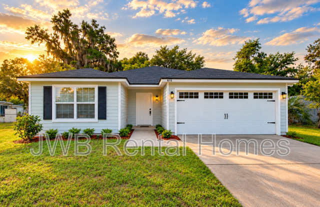 8715 Samona Dr W Gallery 1