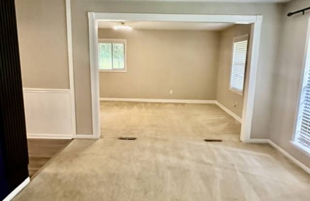 10178 Top Tree Ct Gallery 3