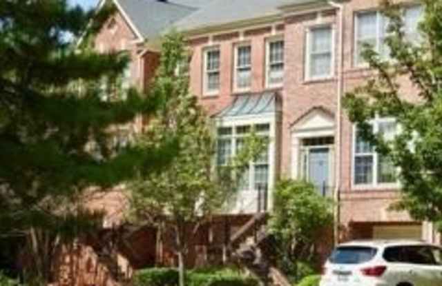 8164 BOSS STREET - 8164 Boss Street, Tysons Corner, VA 22182