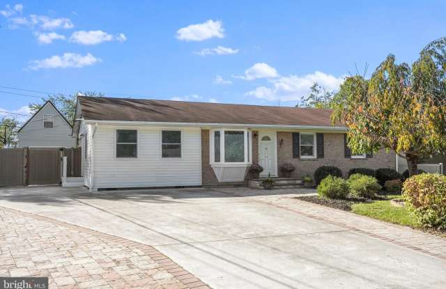 114 HIGHLANDER ROAD photos photos