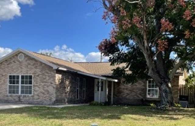 Updated 3/2 In Deltona! photos photos