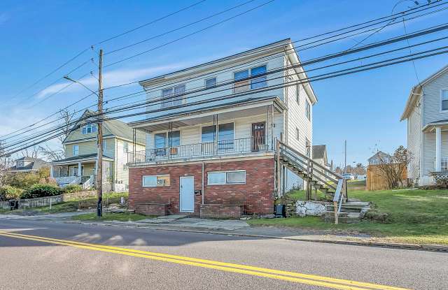 823 North Valley Avenue - 823 North Valley Avenue, Olyphant, PA 18447