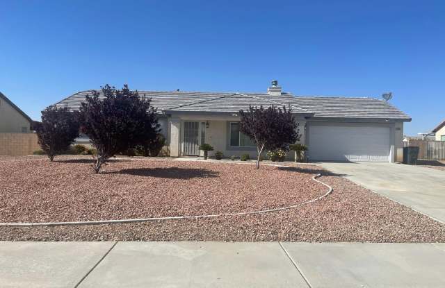 Apple Valley Home in The Vineyards- 3 Bedrooms, 2 Bathrooms, 2 Car Garage, New Flooring photos photos