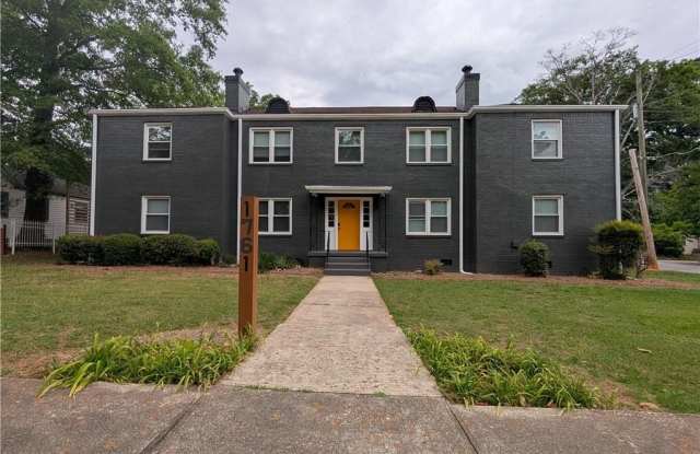 1761 John Calvin Avenue Gallery 2