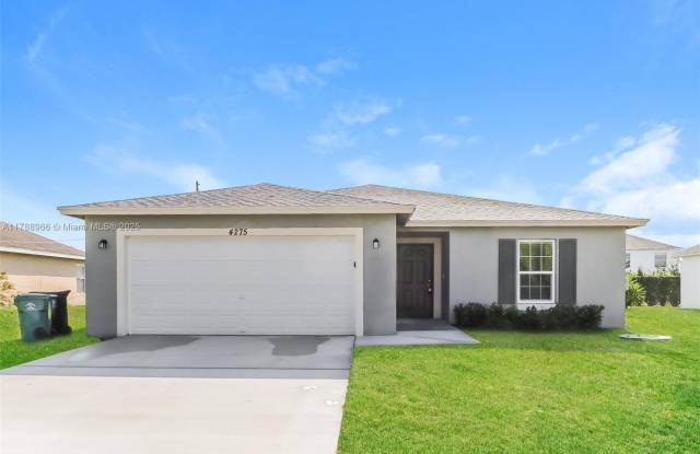 4275 SW Utterback St photos photos