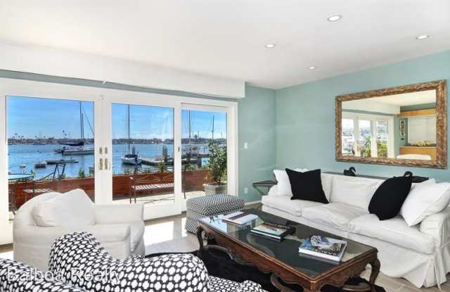 1006 South Bayfront Gallery 3