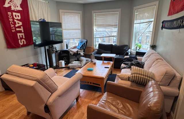 NO BROKER FEE!!   Central air!   5 bed/2 bath with central air on the Allston/Brookline line - 185 Kelton Street, Boston, MA 02134