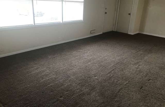 6607 E 110th Terrace Gallery 2