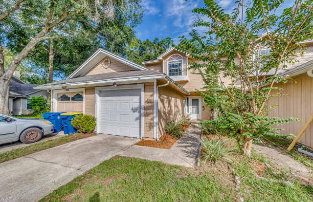 7605 RAIN FOREST DR N - 7605 Rain Forest Drive North, Jacksonville, FL 32277