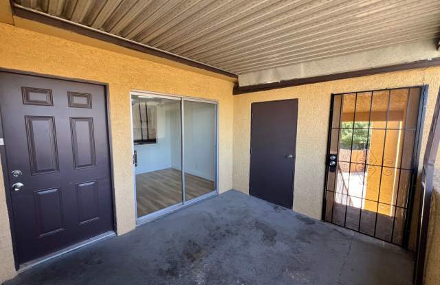 Beautifully Renovated 2 Bedroom Condo Near UNLV with Community Pool photos photos
