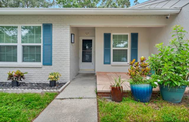 Charming BayTowne Villas 2-Bedroom/1-Bathroom Near Downtown Safety Harbor! - 345 Plymouth Street, Safety Harbor, FL 34695