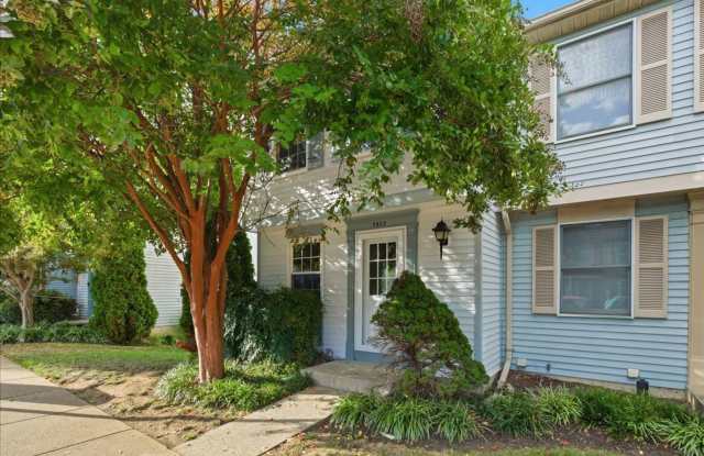 Beautiful 3-level end-unit townhouse photos photos Beautiful 3-level end-unit townhouse photos photos