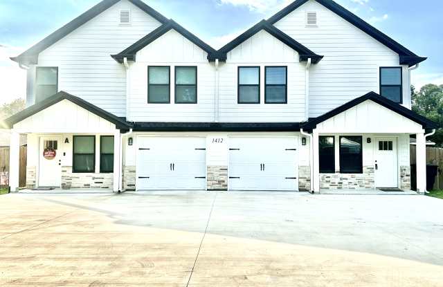 1412 Ave M - 1412 Avenue M, Nederland, TX 77627