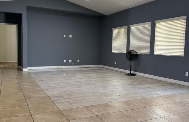 Winchester 6 Bed 3 Bath Home For Lease - Call Kim 760-672-1495 Gallery 3