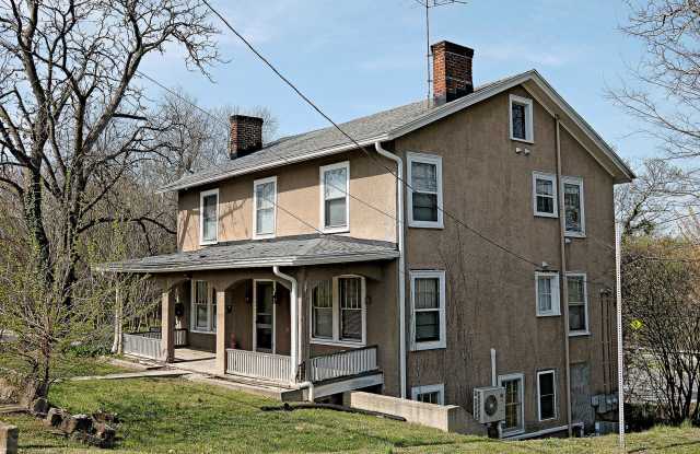Downtown Home with Classic Charm & Modern Updates photos photos