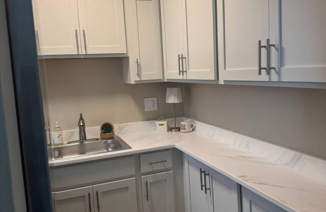 Wyoga Place Apartments - A07 Gallery 3