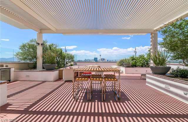 150 Las Vegas Boulevard Gallery 3