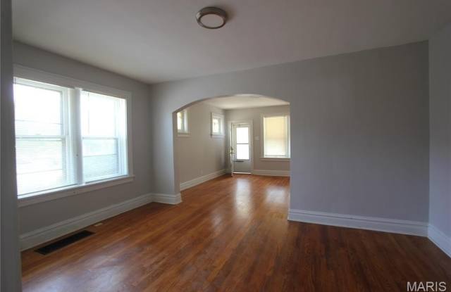 3969 Wilmington Avenue Gallery 3