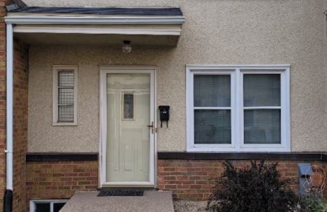 81 Orme St E #2 - 81 Orme Street East, West St. Paul, MN 55118