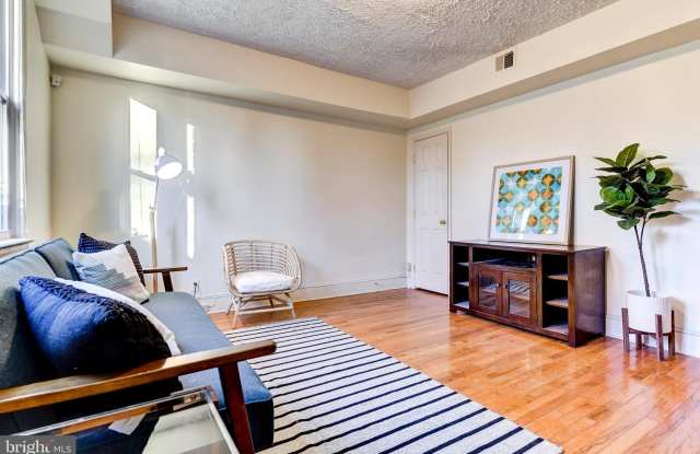 1125 WEST VIRGINIA AVENUE NE photos photos